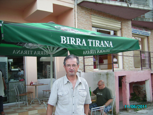 DIGITAL CAMERA